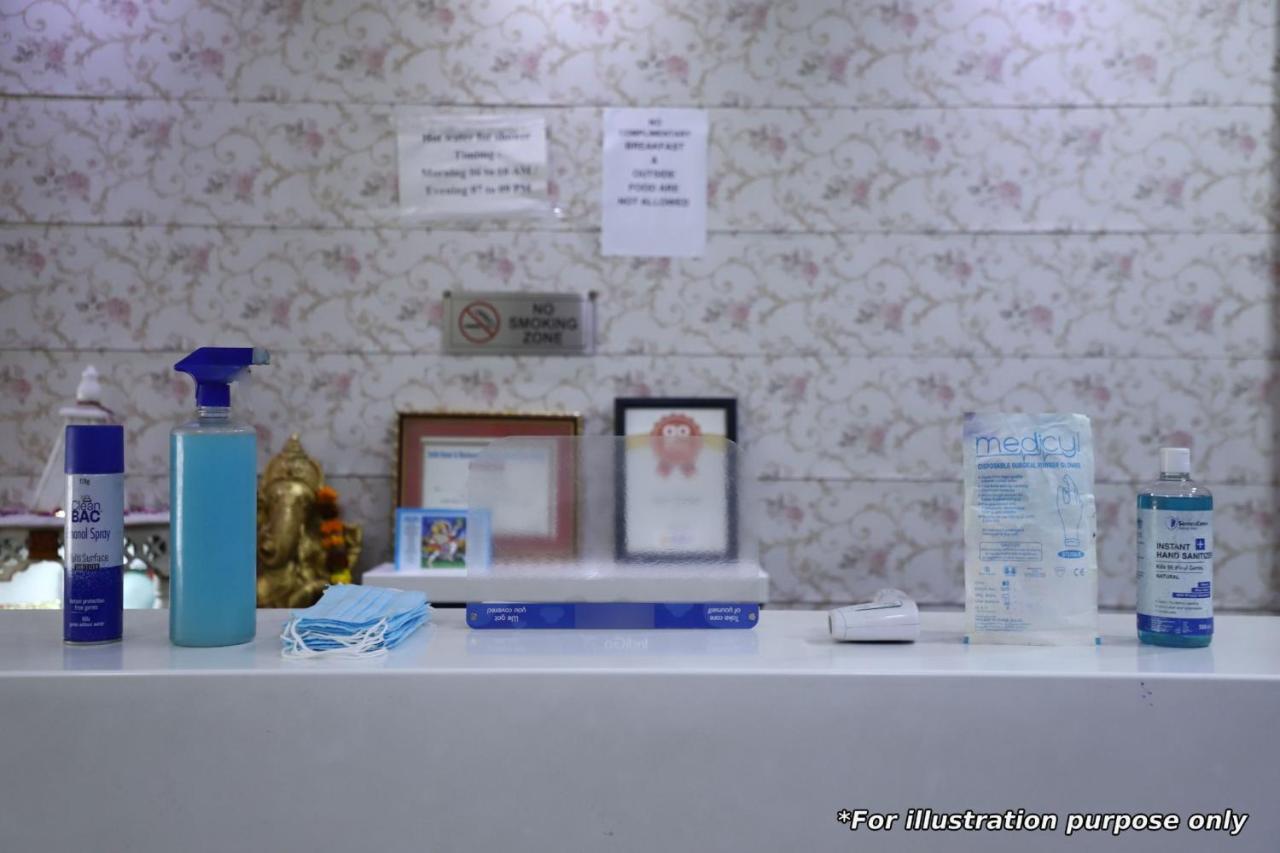 Capital O Hotel Jeyan Inn Near Gurudwara Shri Bangla Sahib Delhi  Dış mekan fotoğraf